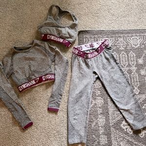 3 piece Gymshark set! Xs, gray and wine color! Excellent condition!